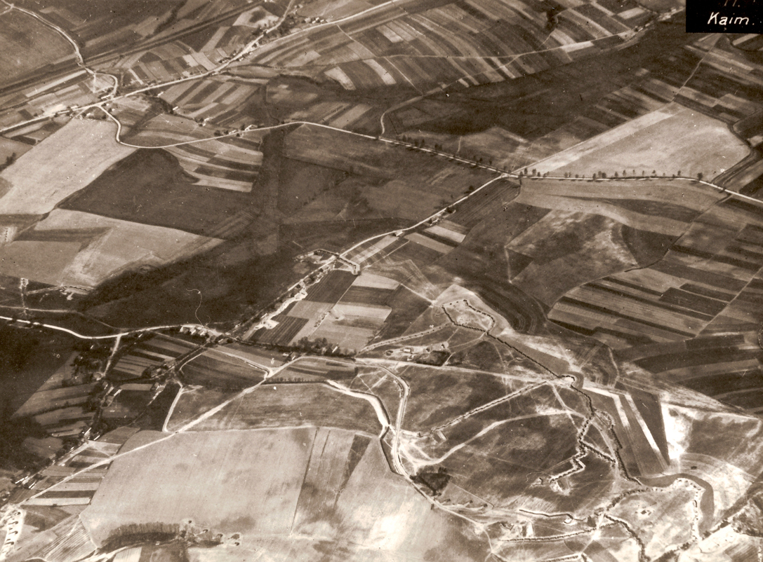 Obszar walk – wzgórze Kaim na zdjęciu lotniczym; stan z 1914 r. Ze zbiorów prywatnych Krzysztofa Wielgusa