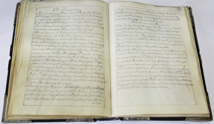 Book containing the list of Krakow councillors, 1363–1802 r. King Stanisław August Poniatowski’s visit to the archive in the town hall in 1791 (ANK, Akta miasta Krakowa, rkps 1477, s. 112-113)