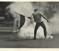 Protesty uliczne w stanie wojennym, 1982 r., autor fotografii nieznany
	ANK, Małopolska Press S.A., 29/1923/2981
